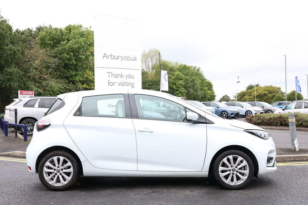 Renault Zoe 100Kw S Edition R135 50Kwh Rapid Charge White #2