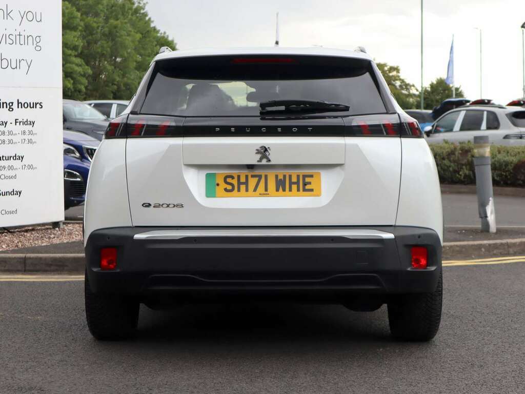 Peugeot e-2008 100Kw Allure 50Kwh White #5
