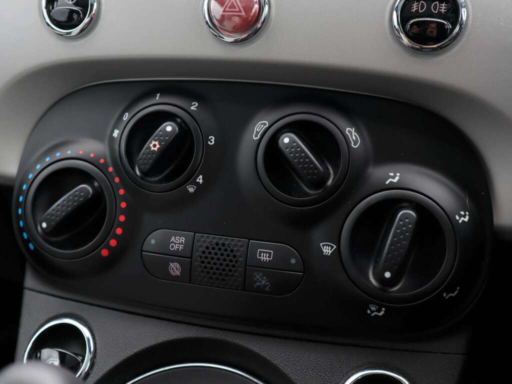 Fiat 500 Hatchback White #36