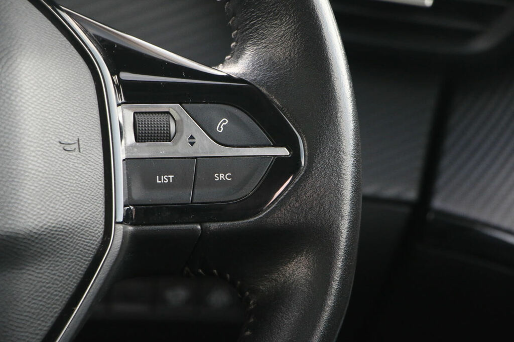 Peugeot 2008 Active Orange #20
