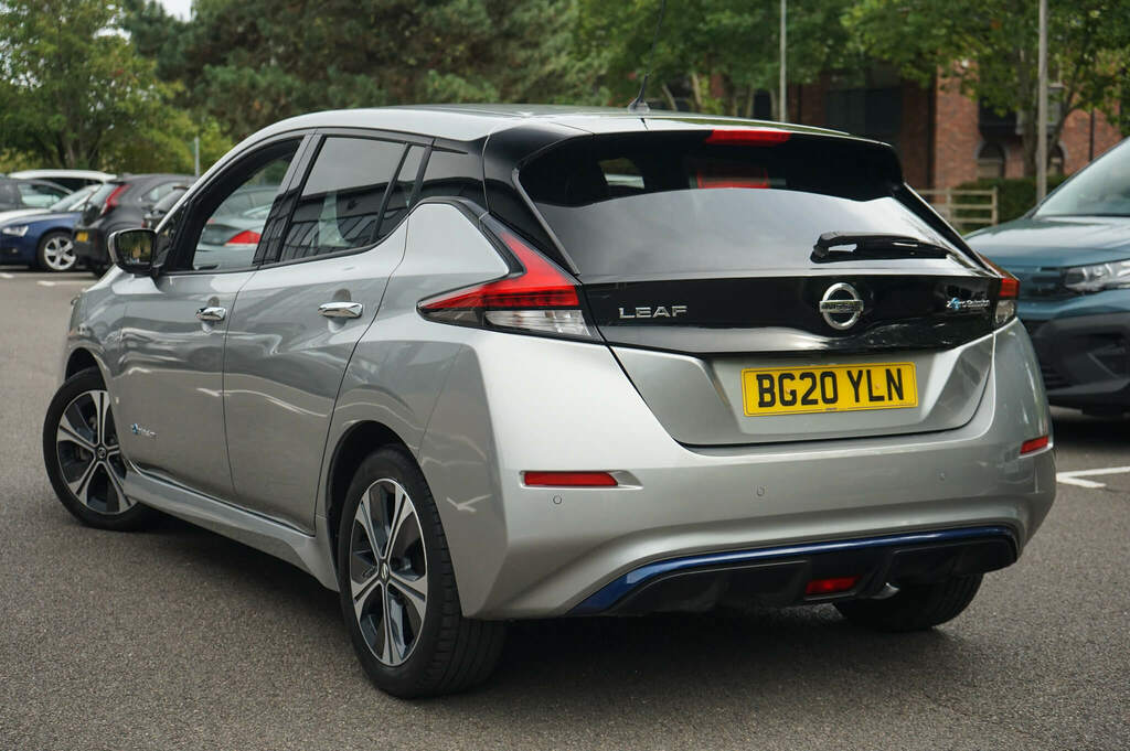 Nissan Leaf 110Kw N-connecta 40Kwh BG20YLN Silver #3