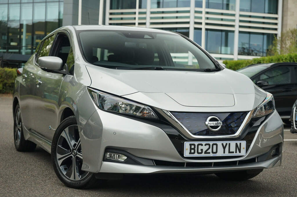 Nissan Leaf 110Kw N-connecta 40Kwh BG20YLN Silver