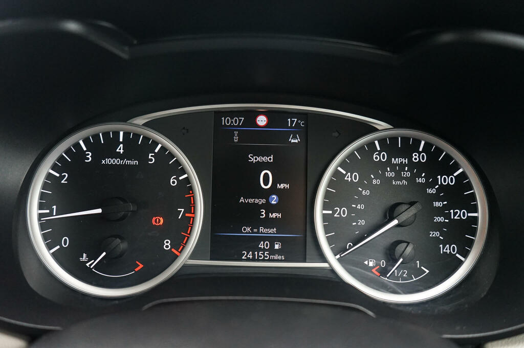 Nissan Juke Dig-t Acenta Red #36