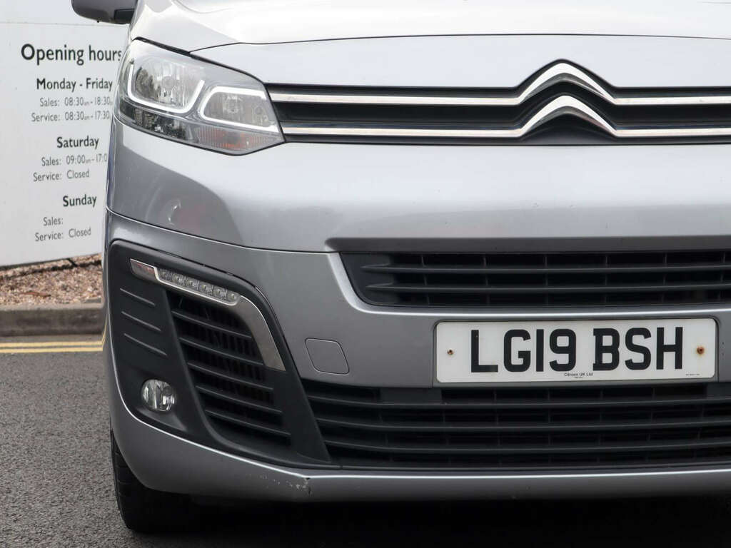 Citroen SpaceTourer 1.5 Bluehdi 120 Business M Grey #3