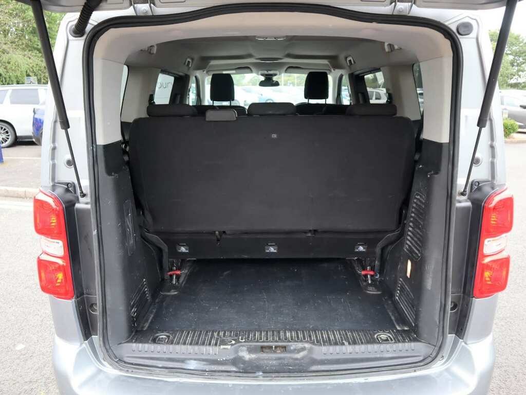 Citroen SpaceTourer 1.5 Bluehdi 120 Business M Grey #6