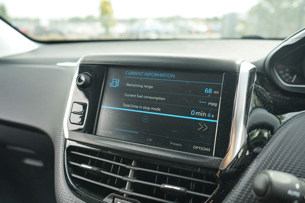 Peugeot 2008 Active Grey #30