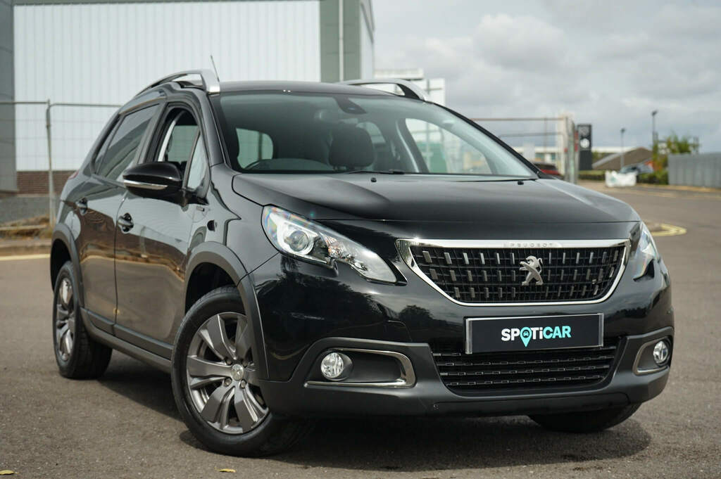 Peugeot 2008 1.2 Puretech 110 Signature Black