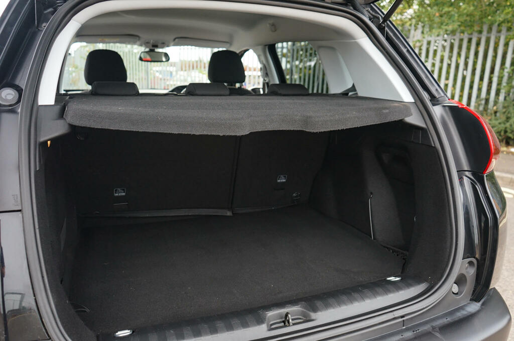 Peugeot 2008 Active Grey #13