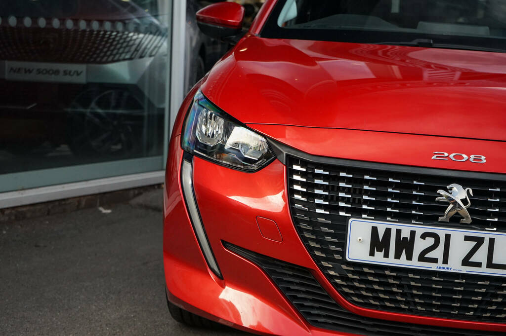 Peugeot 208 Puretech Active Premium Ss Yellow #8