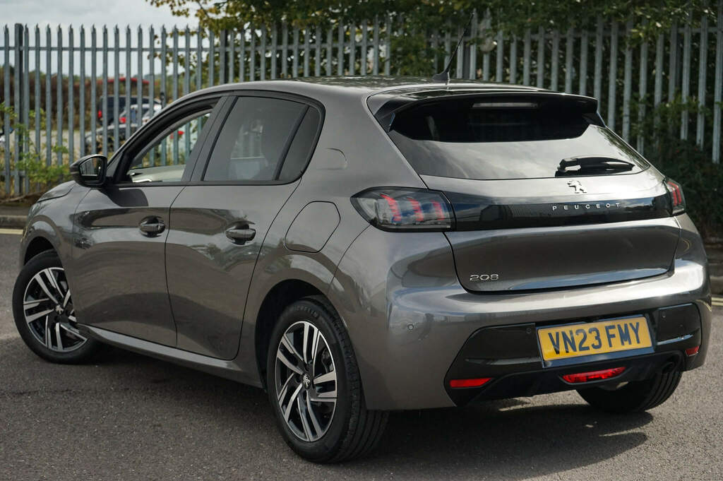 Peugeot 208 1.2 Puretech 100 Allure Premium Grey #2