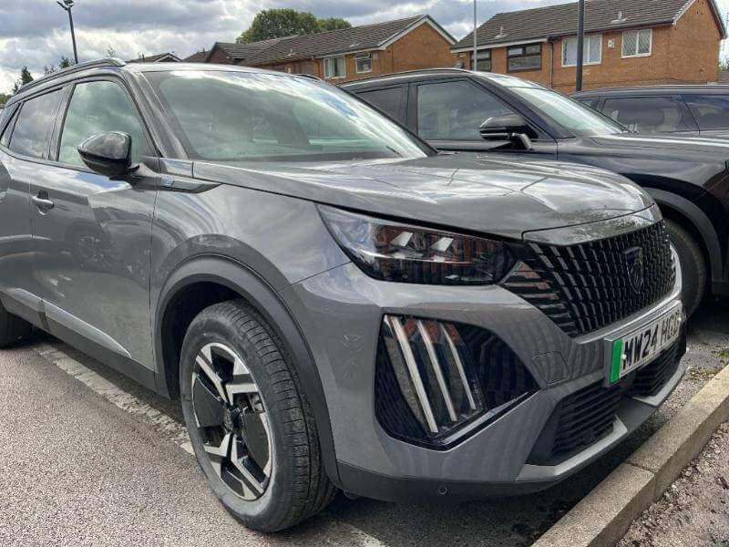 Peugeot e-2008 100Kw Gt 50Kwh Grey