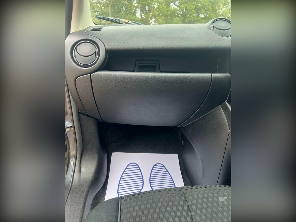 Mazda 2 1.3 Sport Venture Euro 5 Grey #44