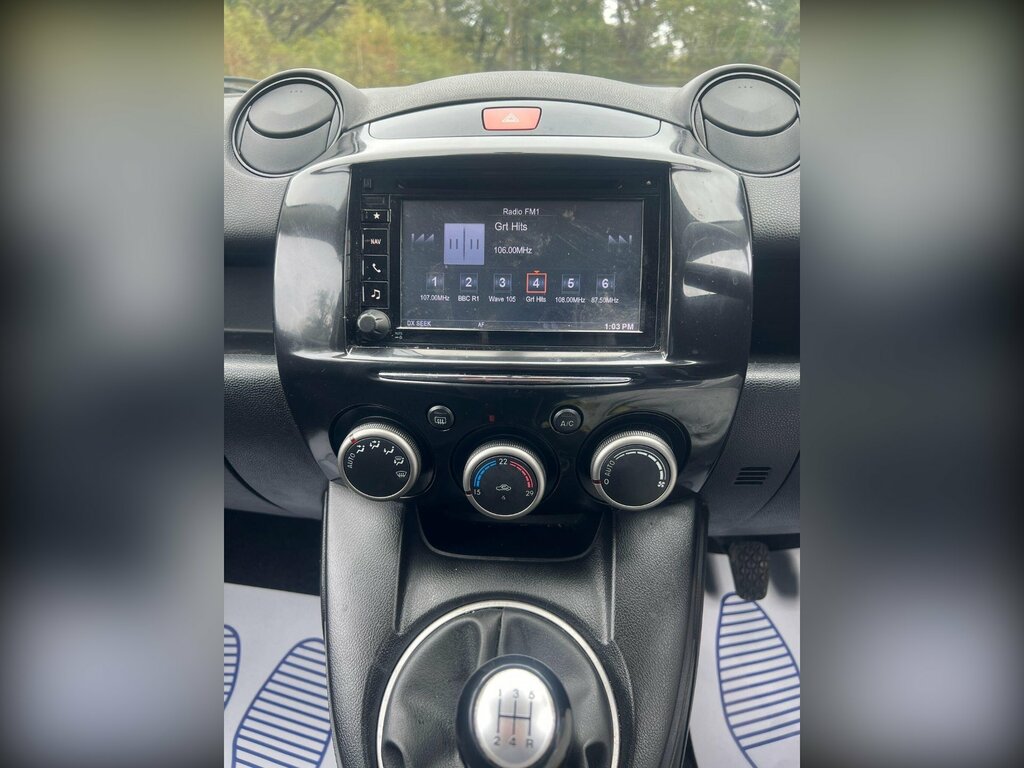 Mazda 2 1.3 Sport Venture Euro 5 Grey #38