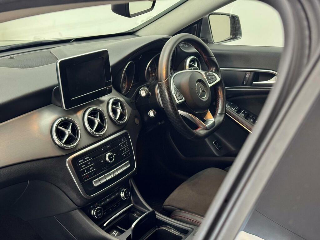 Mercedes-Benz CLA Class Cla 200 Amg Line Tip Black #47