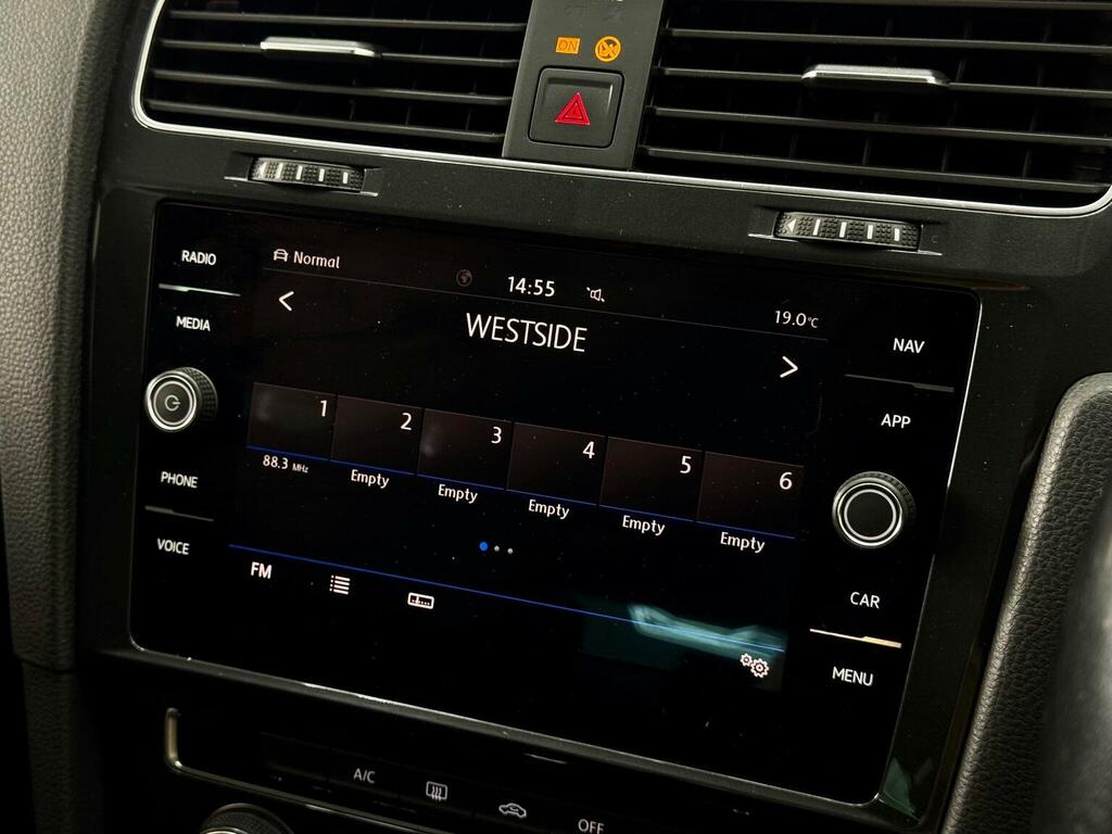 Volkswagen Golf 1.5 Tsi Life Grey #27