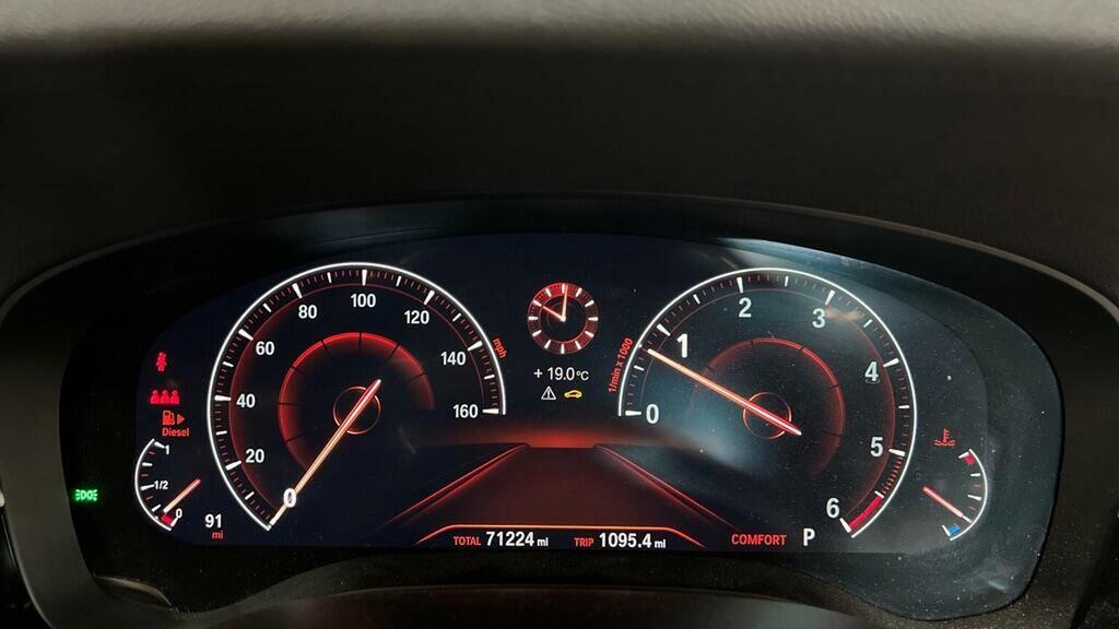 BMW 5 Series 520D M Sport Blue #10