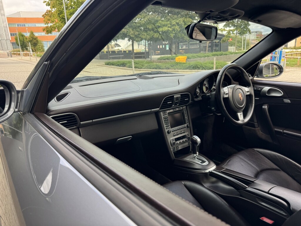 Porsche 911 Gt3 Rs Black #46