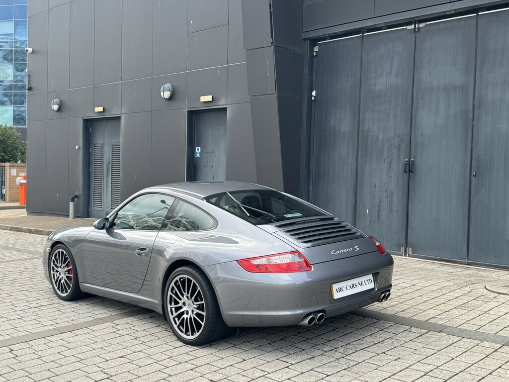 Porsche 911 Gt3 Rs Black #21