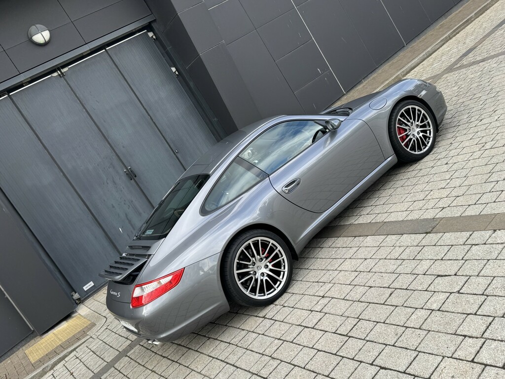 Porsche 911 Gt3 Rs Black #30