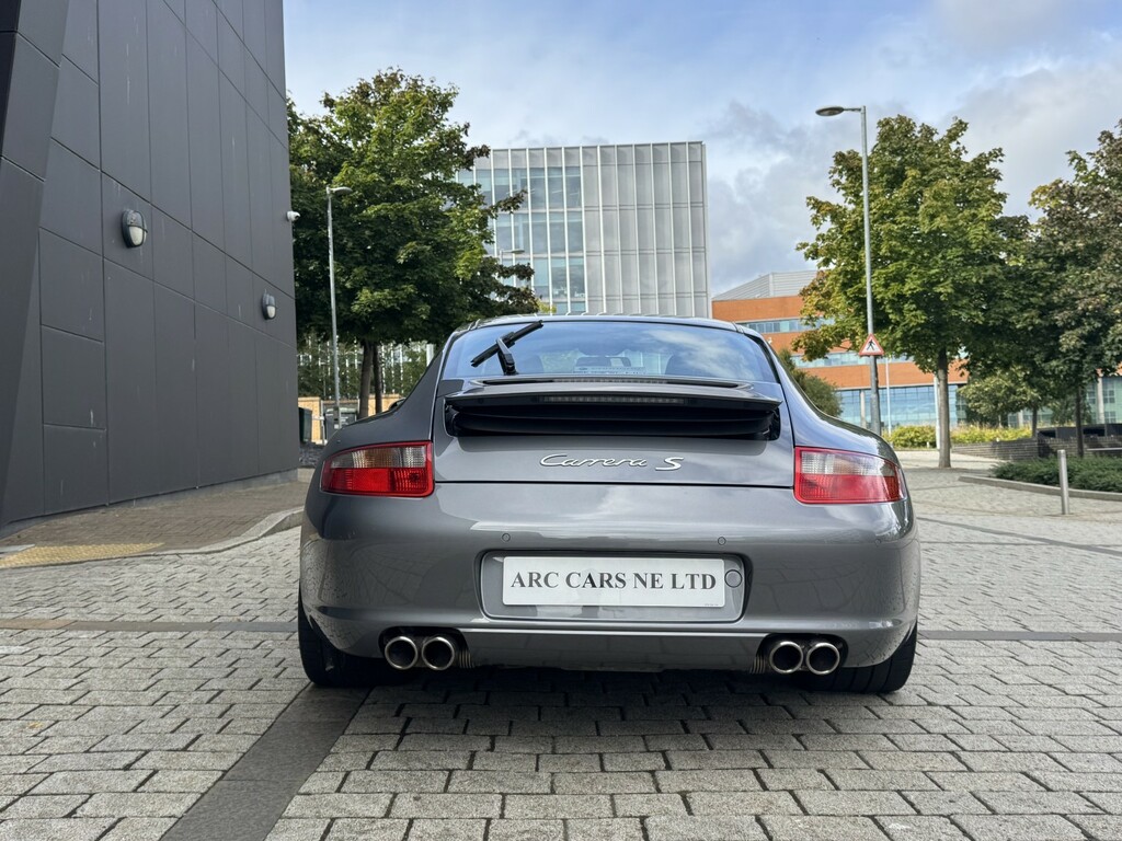 Porsche 911 Gt3 Rs Black #22