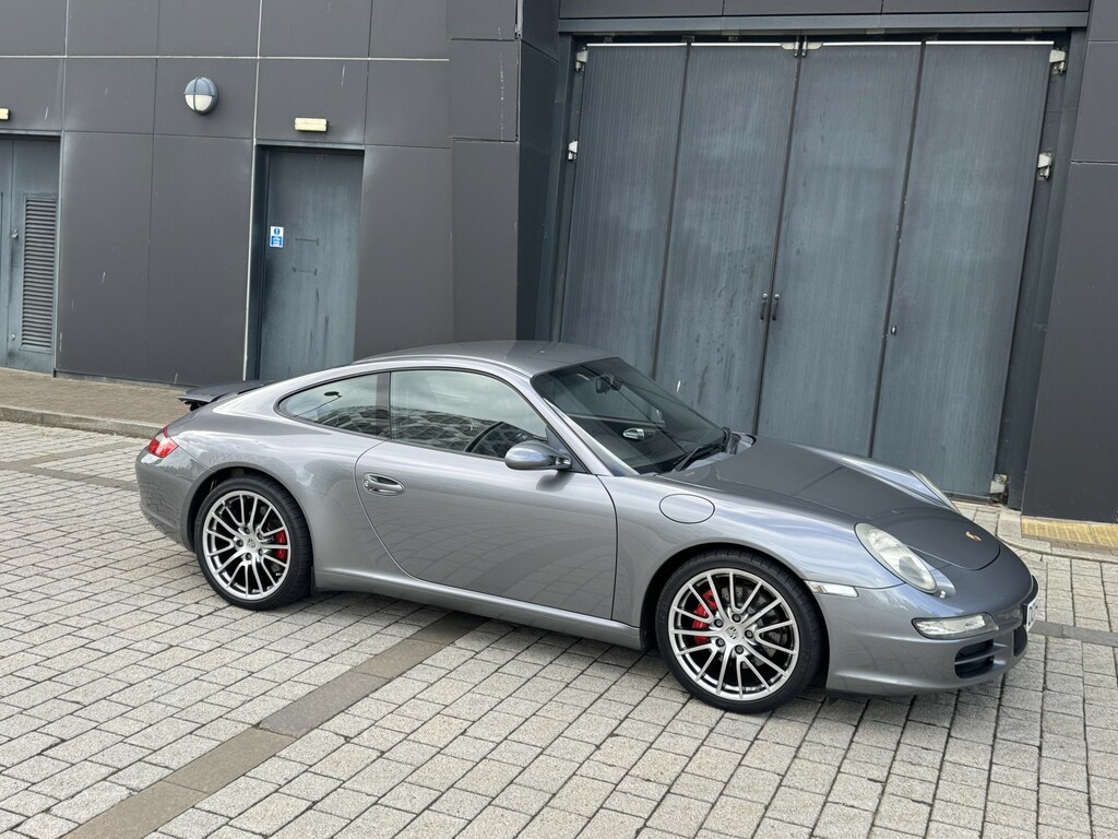Porsche 911 Gt3 Rs Black #31