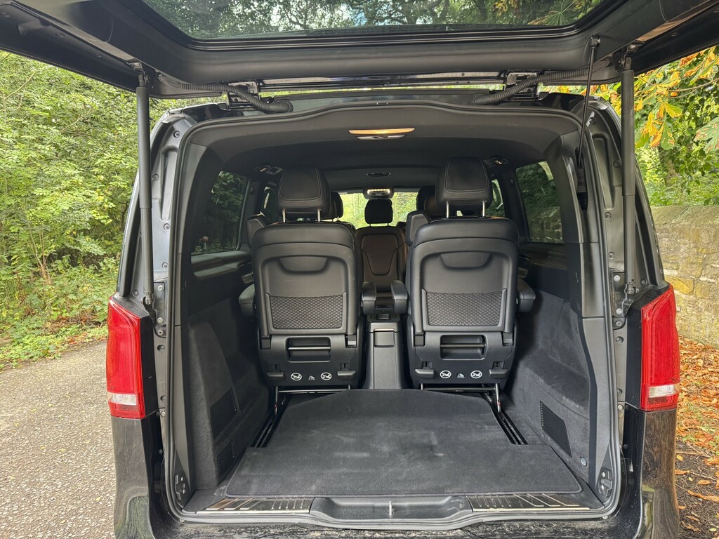 Mercedes-Benz V Class V 300 Amg Line D Black #32