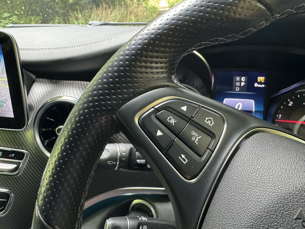 Mercedes-Benz V Class V 300 Amg Line D Black #39
