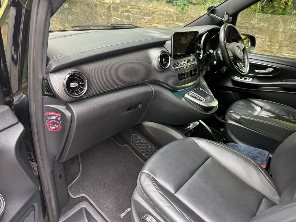Mercedes-Benz V Class V 300 Amg Line D Black #33