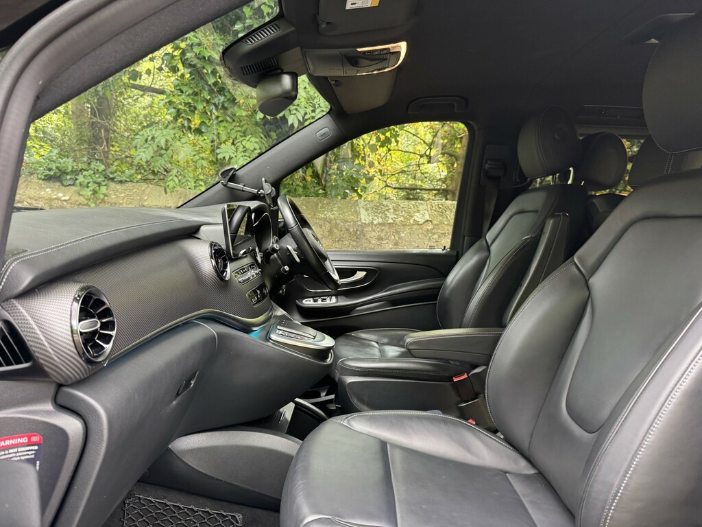 Mercedes-Benz V Class V 300 Amg Line D Black #30
