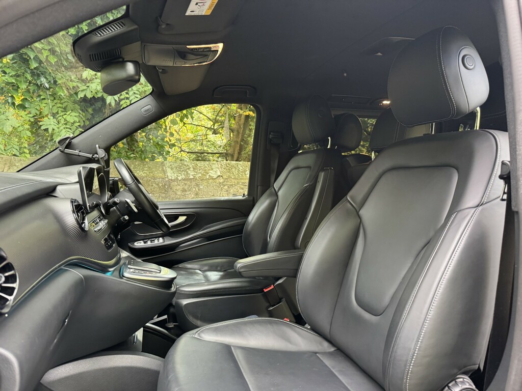 Mercedes-Benz V Class V 300 Amg Line D Black #31