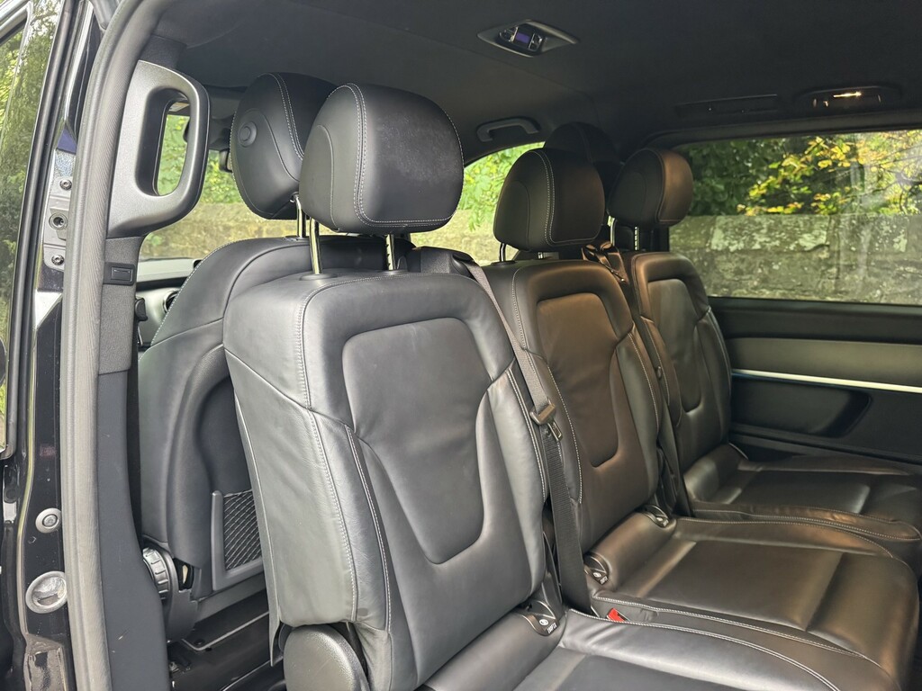 Mercedes-Benz V Class V 300 Amg Line D Black #26