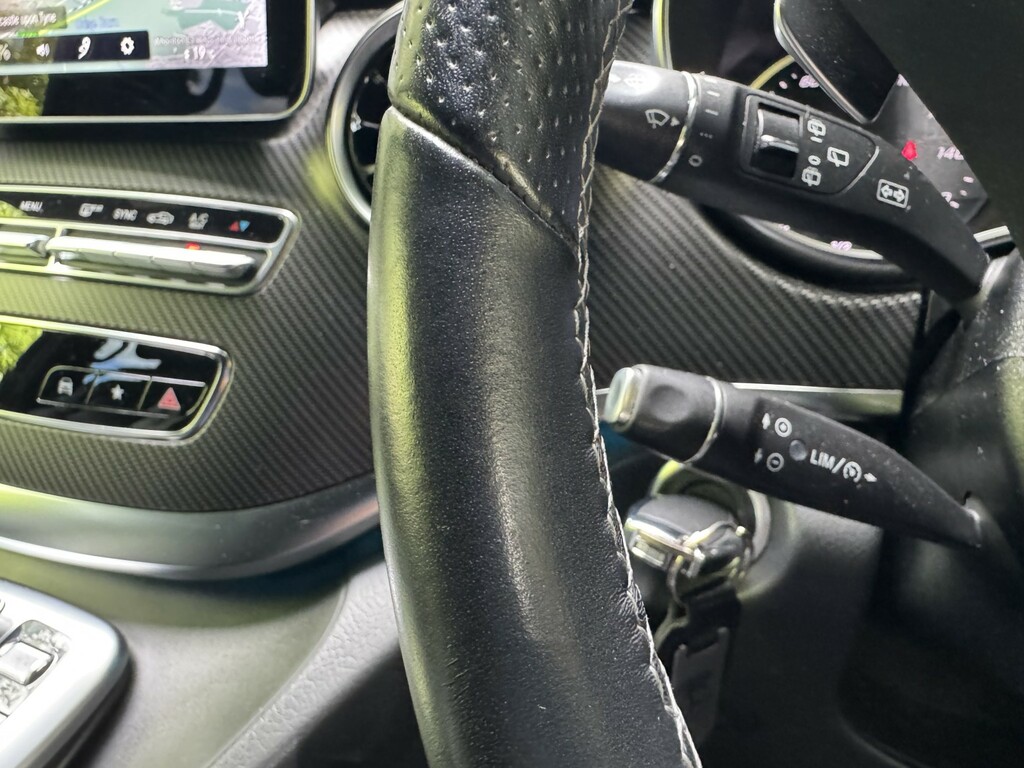 Mercedes-Benz V Class V 300 Amg Line D Black #36