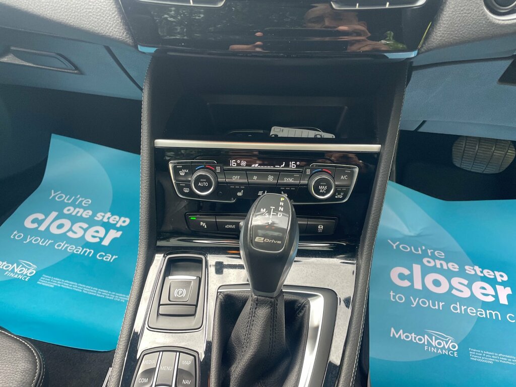 BMW 2 Series Active Tourer 218I M Sport White #38