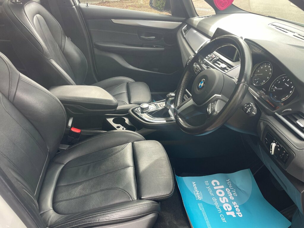 BMW 2 Series Active Tourer 218I M Sport White #31