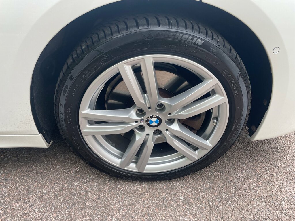 BMW 2 Series Active Tourer 218I M Sport White #44