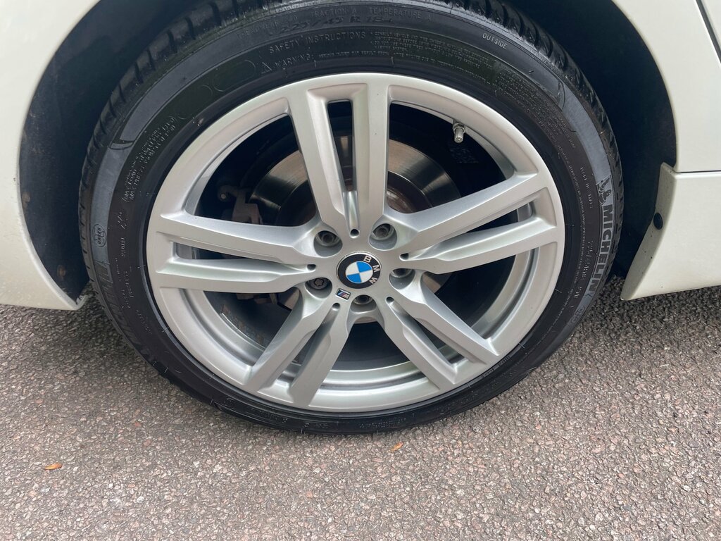 BMW 2 Series Active Tourer 218I M Sport White #43