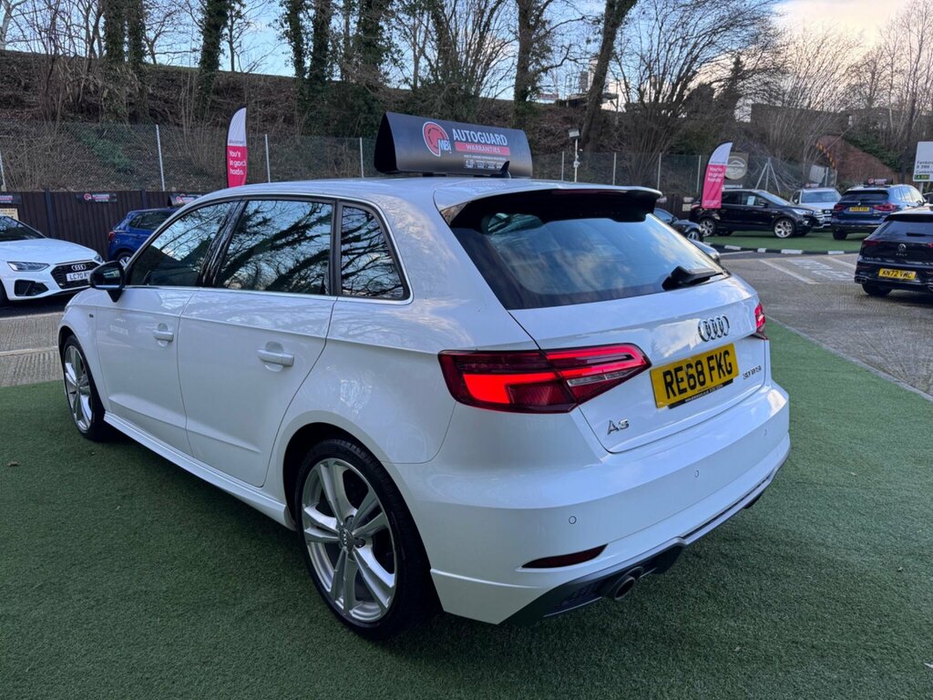 Audi A3 1.0 Tfsi 30 S Line Sportback S Tronic E White #5