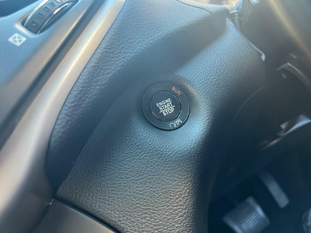 Jeep Cherokee Diesel White #26
