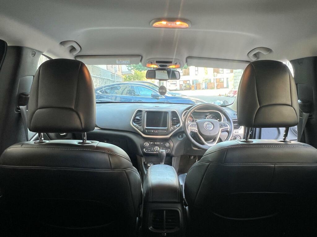 Jeep Cherokee Diesel White #37