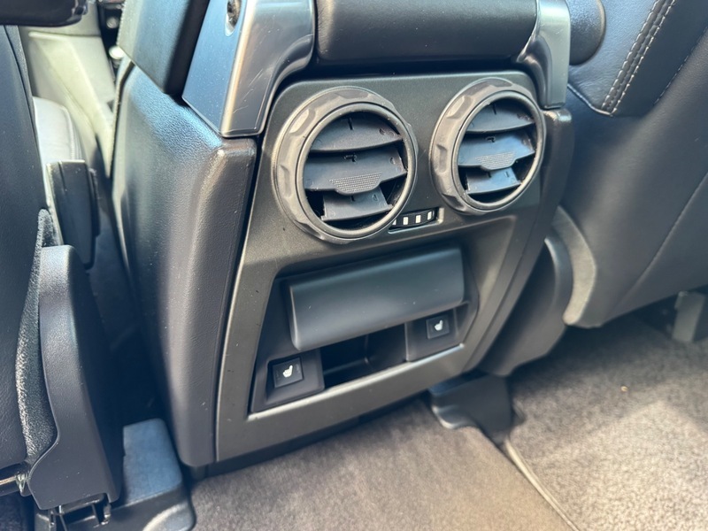 Land Rover Discovery Black #24