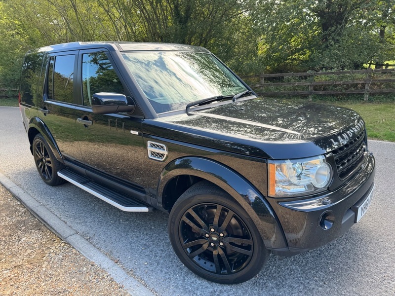 Land Rover Discovery Sdv6 Hse New Black