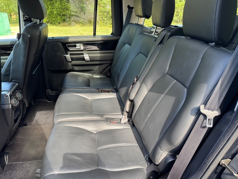Land Rover Discovery Black #12