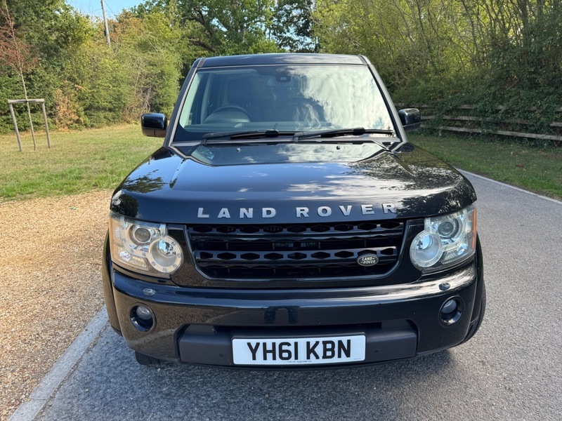 Land Rover Discovery Black #7