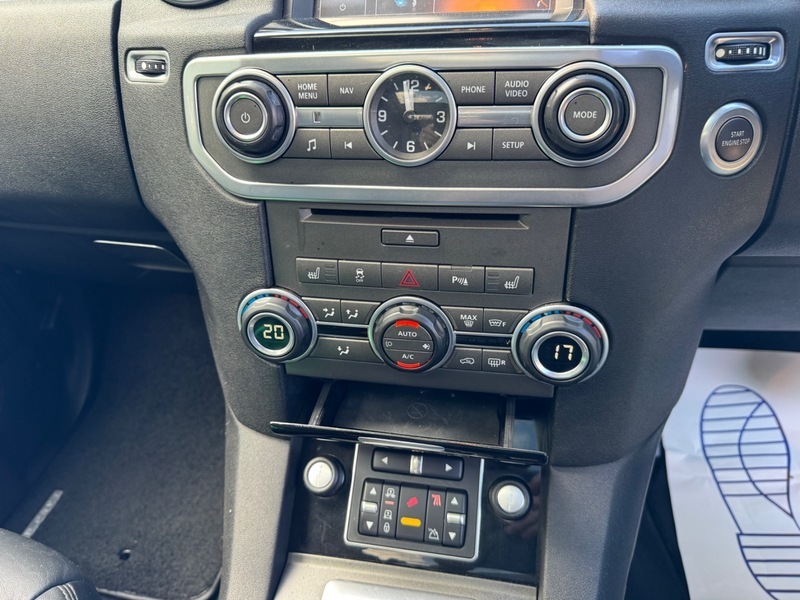 Land Rover Discovery Black #14