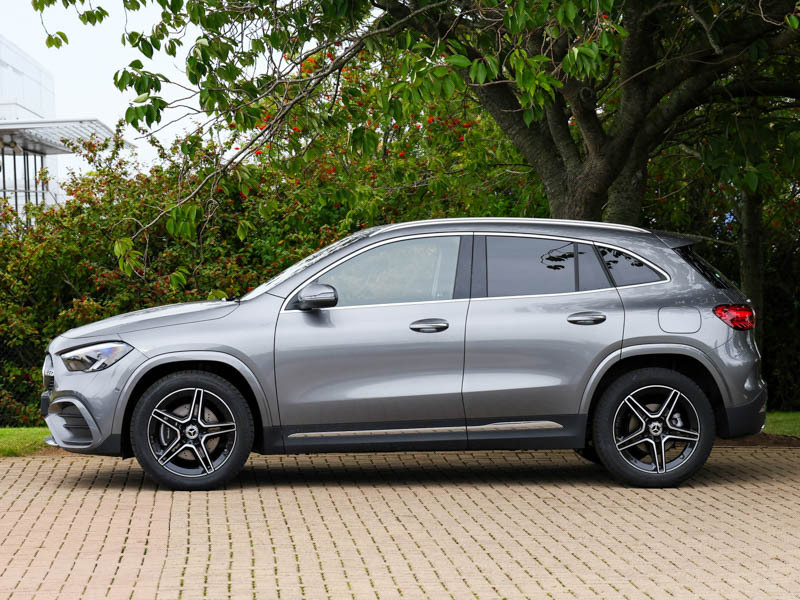 Mercedes-Benz GLA Class Gla 200 Amg Line Executive Grey #4