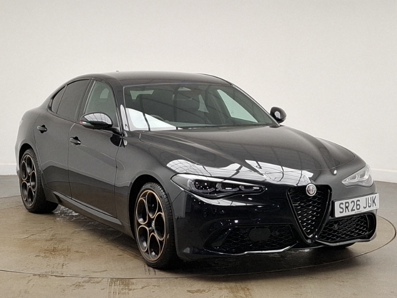 Alfa Romeo Giulia 2.0 Turbo Intensa Black