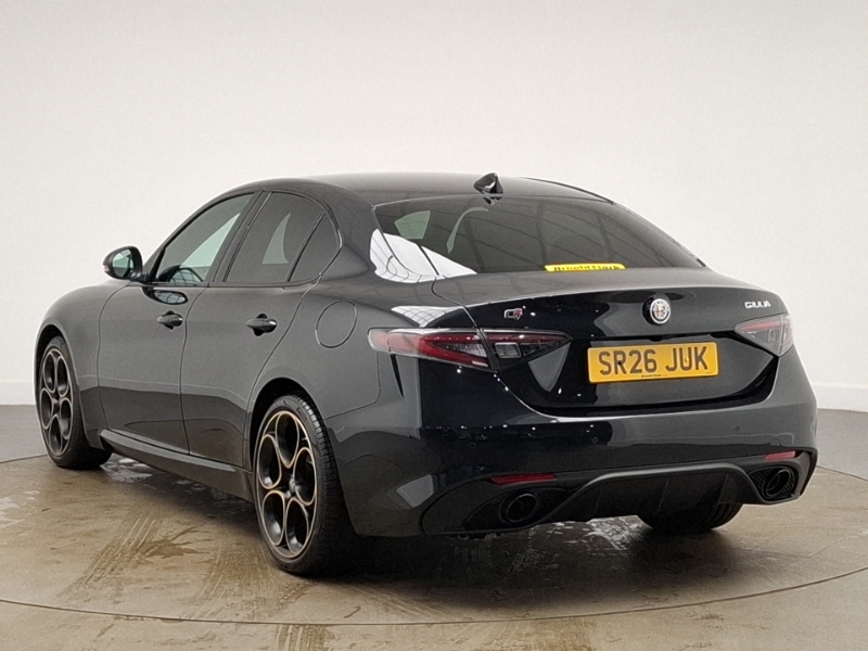 Alfa Romeo Giulia 2.0 Turbo Intensa Black #2