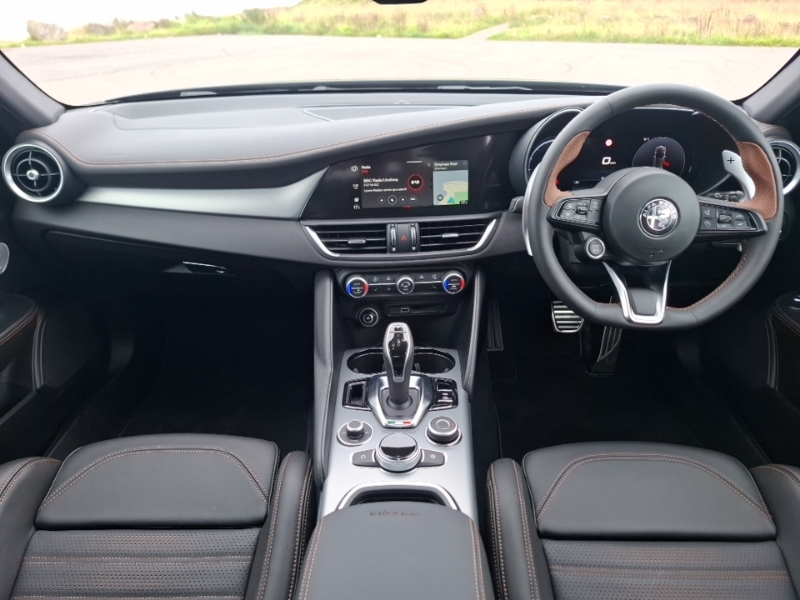 Alfa Romeo Giulia 2.0 Turbo Intensa Black #3