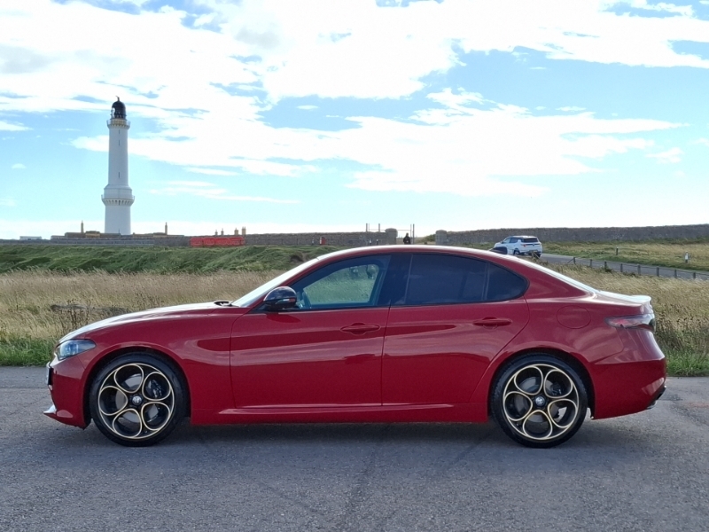 Alfa Romeo Giulia 2.0 Turbo Intensa SR26JUJ Red #4