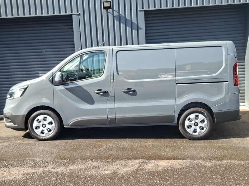 Renault Trafic Sl30 Blue Dci 130 Advance Safety Van White #4